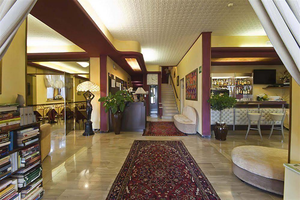Hotel La Riviera Montecatini Terme Exterior foto